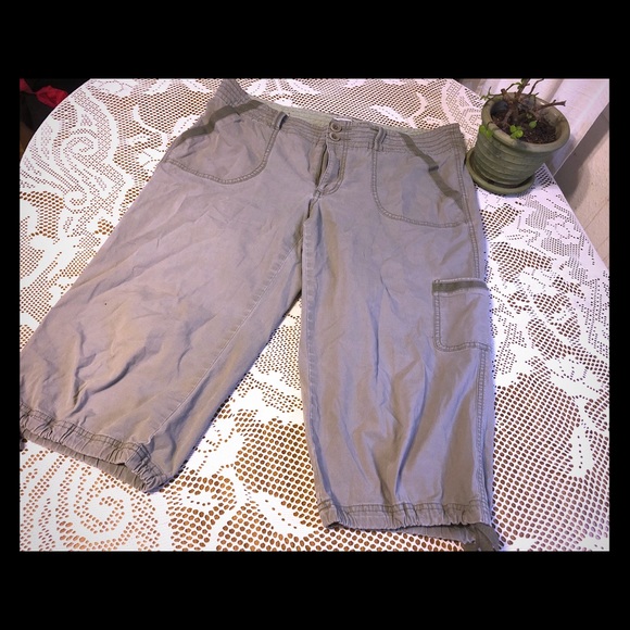 Dockers Pants - Dockers Capri Pant